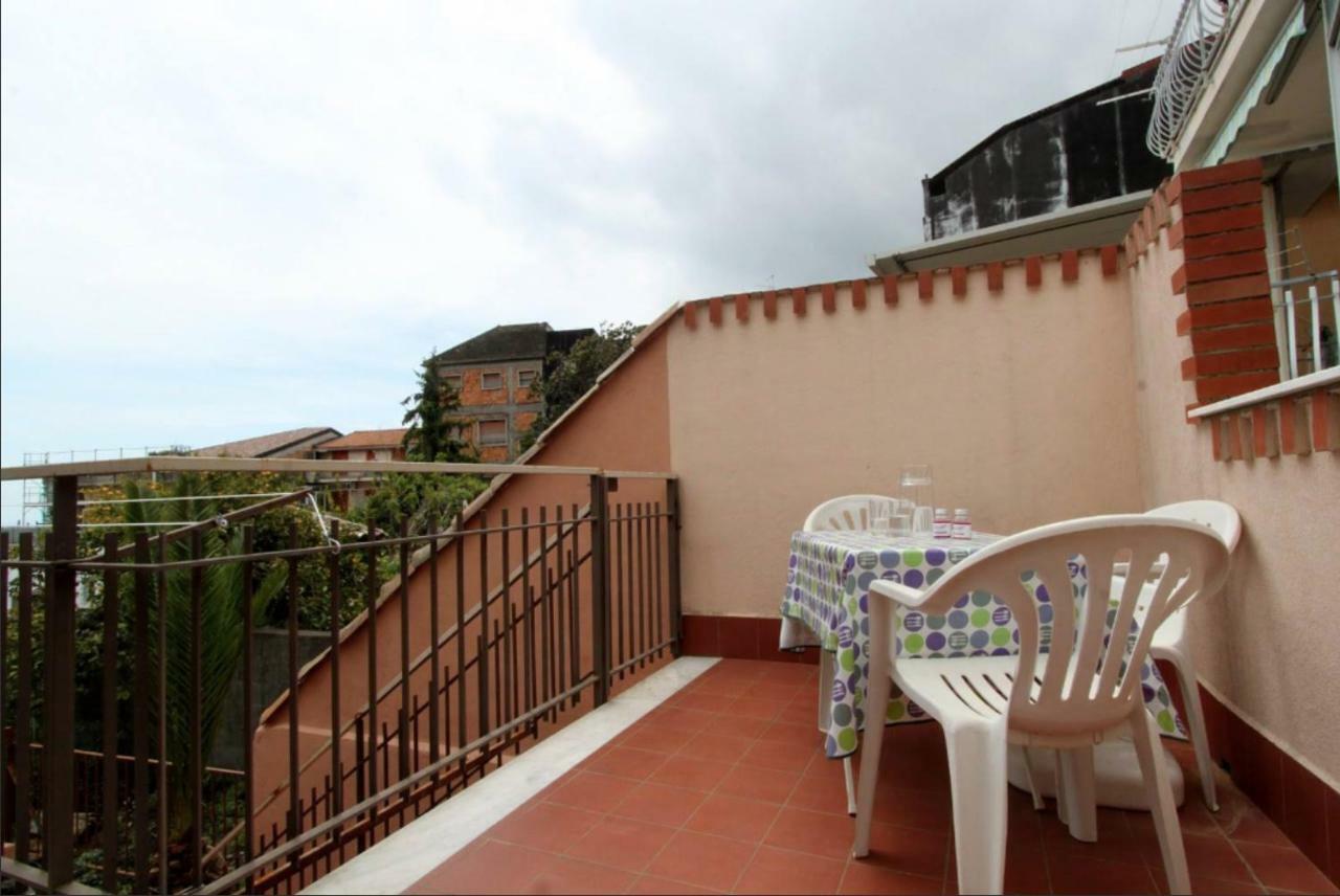 Casa Rocca D'Api Villa Zafferana Etnea Exterior photo